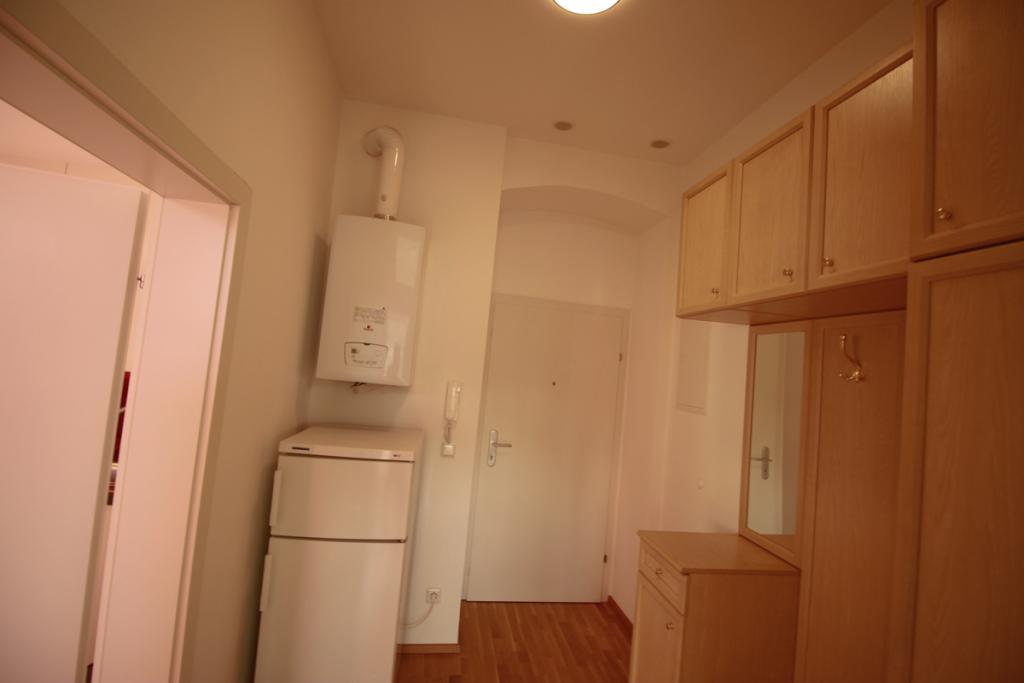 1-Zimmer-Wohnung 20. Bezirk Brigittenau Klosterneuburger Straße 90 - Vorzimmer Ansicht 1
