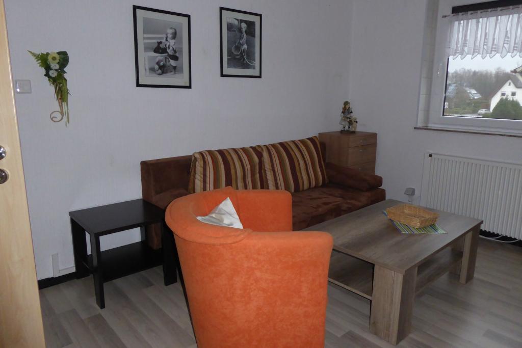 Habitación en WG Verl-Sürenheide Neißeweg 2 - Sitzgelegenheit