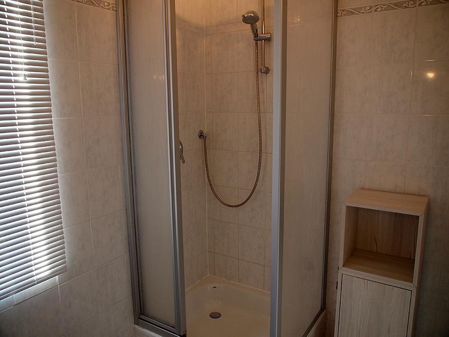 Flatshare West Scheffelstr. 23 - Dusche im Bad
