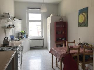 Small Cozy Bright Room Close To Hermannplatz For Sublet Wg