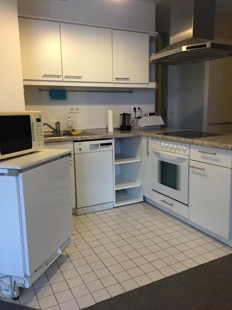 möblierte 2 Zimmer Wohnung, zentral – Alte Jakobstr 78, 10179 Berlin Mitte – Vorschaubild 2