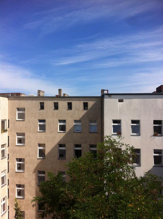 tolle Wohnung im Akazienkiez zur Untermiete ab September bzw. Oktober