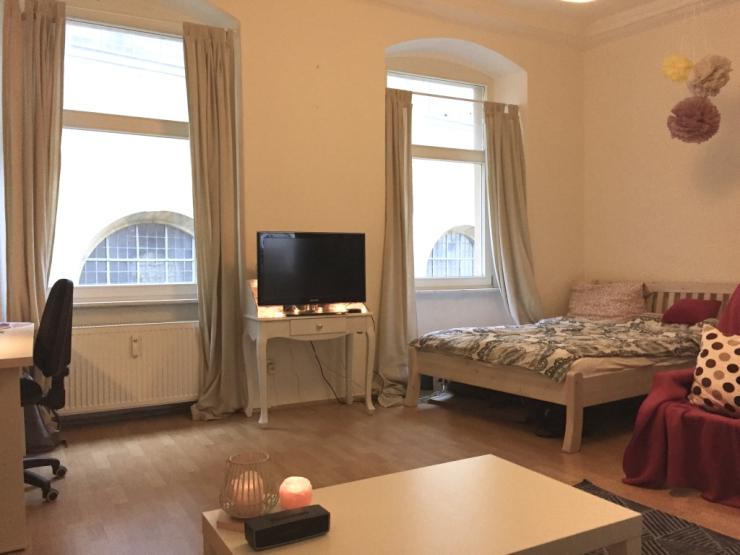 Möbliertes 26qm Zimmer zur Zwischenmiete ab Mitte August, Innenstadt ...