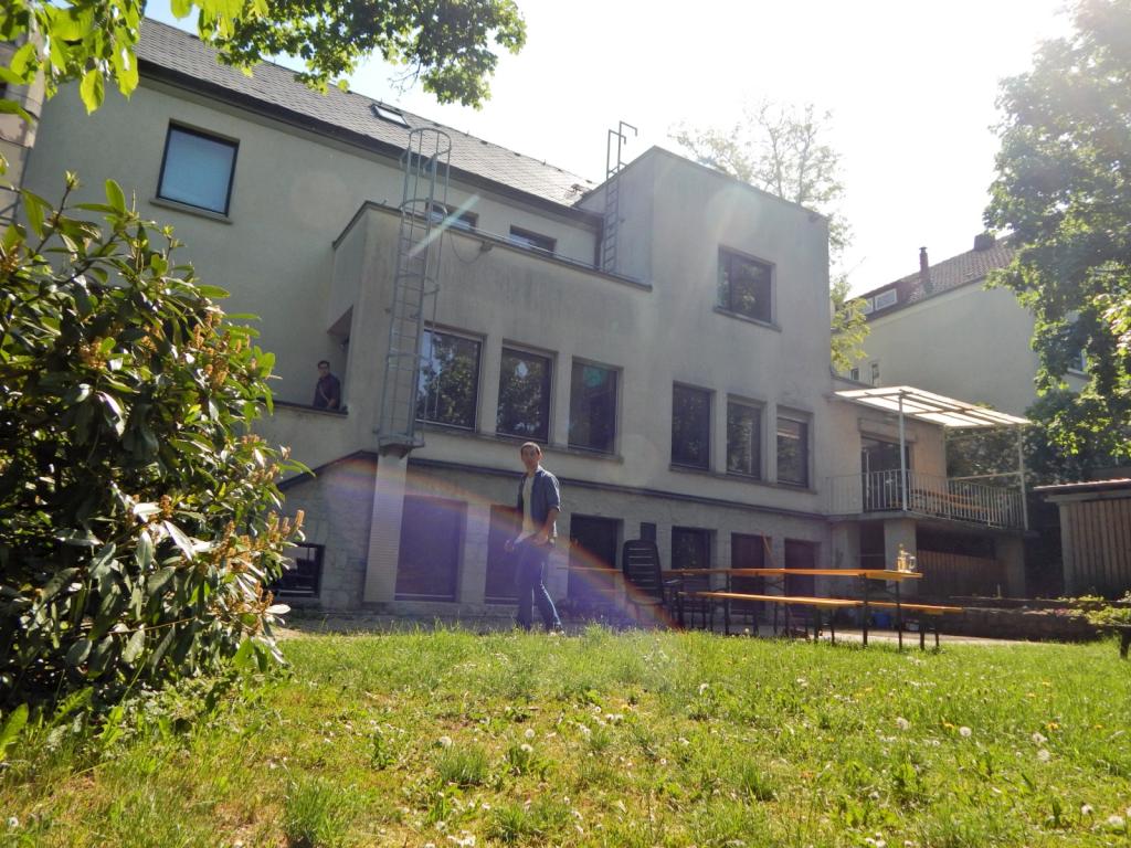WG-Zimmer Frauenland Salvatorstraße 16 - Außenansicht des Wohnheims