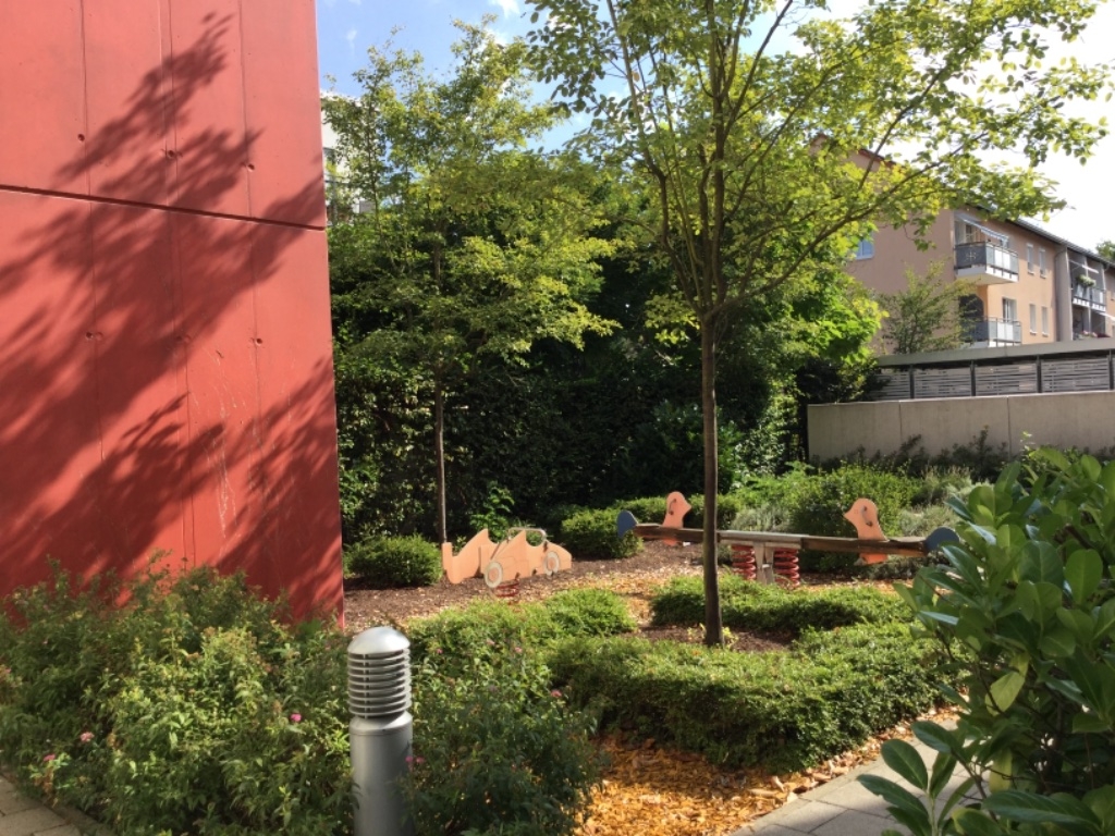 Schöne 2-Zi-Whg. möbliert, inklusive Garagenstellplatz, Internet und Strom – Hertleinstraße 23, 91052 Erlangen Anger – Vorschaubild 16