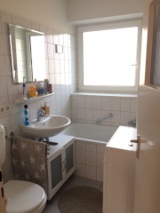 Anzeigenbild: Nachmieter für  3-Zimmer-Wohnung mit schönem Balkon gesucht