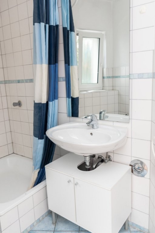 WG-Zimmer Aachen Turmstr. 4 - Badezimmer