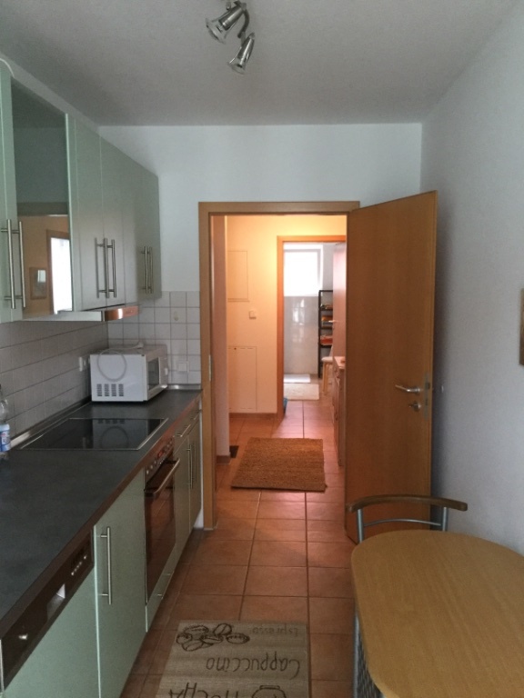 Schöne 2-Zi-Whg. möbliert, inklusive Garagenstellplatz, Internet und Strom – Hertleinstraße 23, 91052 Erlangen Anger – Vorschaubild 9