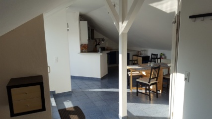 Ad image: Große, offene und helle 3-Zimmer-DG-Wohnung mit Dachterrasse/Loggia