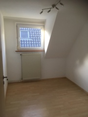 Zimmer in 3er WG in 72m2 großer Wohnung