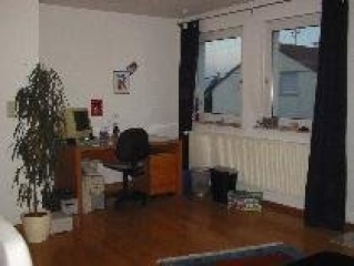Anzeigenbild: Großzügig geschnittene 2 ZKBB mit großem Garten