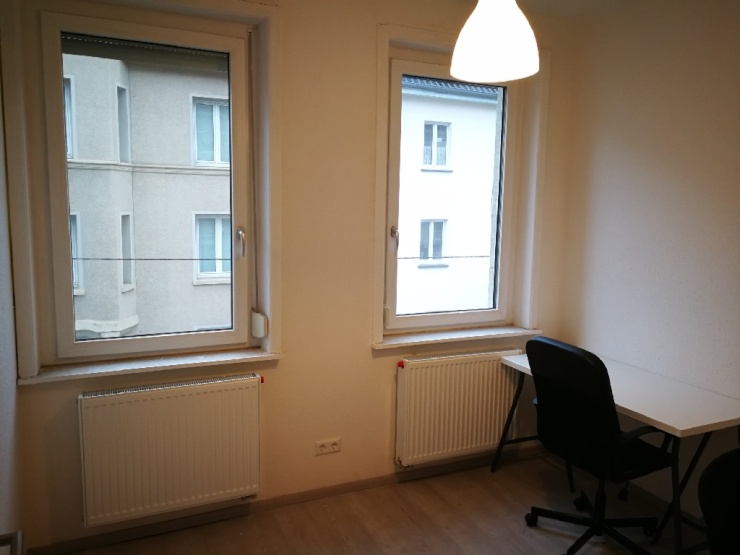 WGZimmer 2 in neurenovierte Wohnung in SOst, ÖPNV nähe, möbiliert WG Zimmer Stuttgart