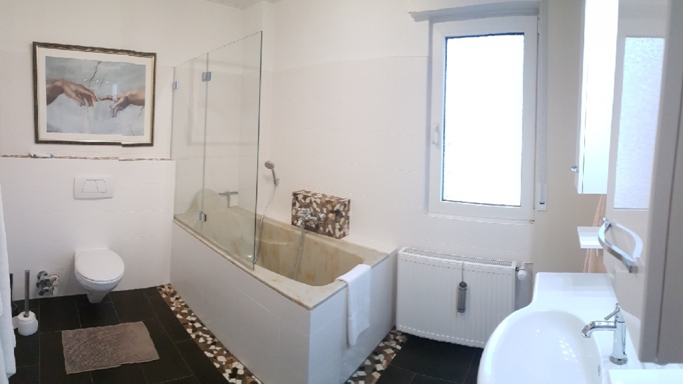 Flatshare Schwanheim Hegarstr 00 - Wellness pur