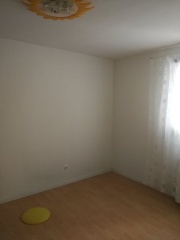 Imagen del anuncio: Helles Zimmer unmöbliert in schöner 3- Zimmer Wohnung mit tollem Ausblick 