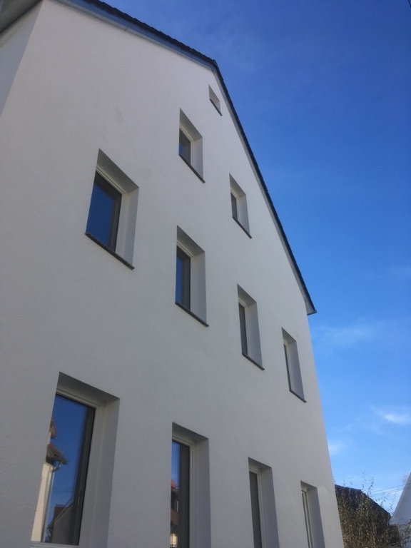 Sonnige 4 ,5- Zimmer Wohnung in saniertem Altbau, großer Balkon, Degerloch