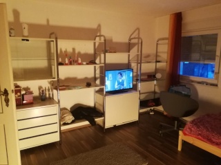 Anzeigenbild: kleines aber feines 12qm Zimmer in ruhig gelegener 4er WG 