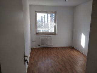 Anzeigenbild: Unmöbeliertes 12qm Zimmer in Kinderhaus