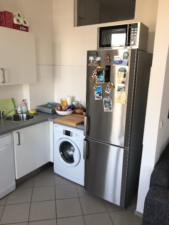 Flatshare Friedrichshain Petersburger Str. 71 - Kühlschrank mit Waschmaschine