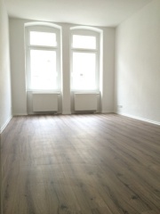 Anzeigenbild: Uninähe! Aus dem Bett fallen und im Hörsaal stehen!! - Raum 3 frei