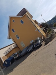 Imagen del anuncio: Suchen für unsere WG einen neuen Mitbewohner- 25qm Zimmer