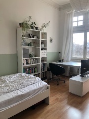 Anzeigenbild: Helle 1-Zimmer-Wohnung mit Balkon und Einbauküche in Aachen