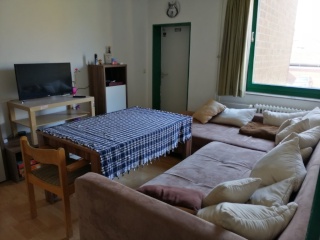 Anzeigenbild: Moebeliertes Zimmer in zweier WG (Dreizimmer Wohnung im Wohnheim Gescherweg)