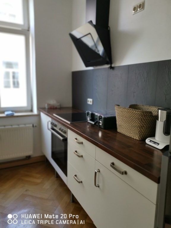 Neuhausen 2,5 Zimmer Wohnung möbliert ab sofort zu vermieten bis Oktober oder ab 1 Jahr – 80636 München Neuhausen-Nymphenburg – Vorschaubild 2