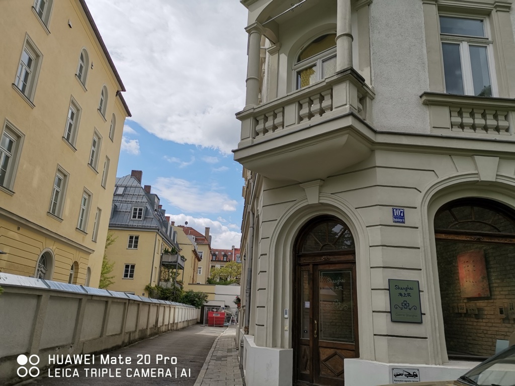 Neuhausen 2,5 Zimmer Wohnung möbliert ab sofort zu vermieten bis Oktober oder ab 1 Jahr