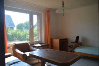 Anzeigenbild: Ruhiges Zimmer,Terrasse,Garten,Internet,eigen.Parkplatz