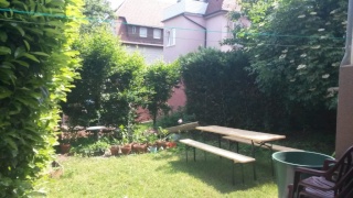 Anzeigenbild: Helles 14,5m2 Zimmer am Waldrand nahe zur S-Bahn Zuffenhausen