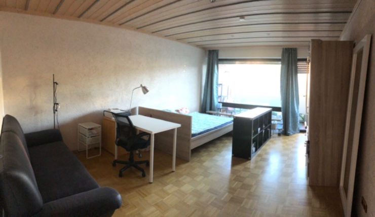 Schönes,gemütliches,großes,möbliertes Zimmer mit Balkon in 3er-Wg zur ...