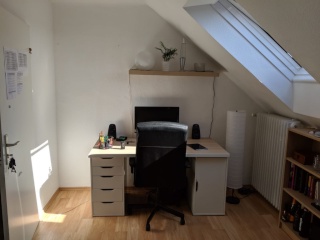 Anzeigenbild: Helles Studentenzimmer in großem Haus!