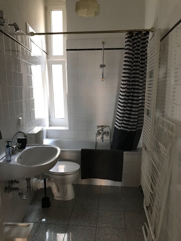 WG-Zimmer Kreuzberg Geibelstr. - Bad 1