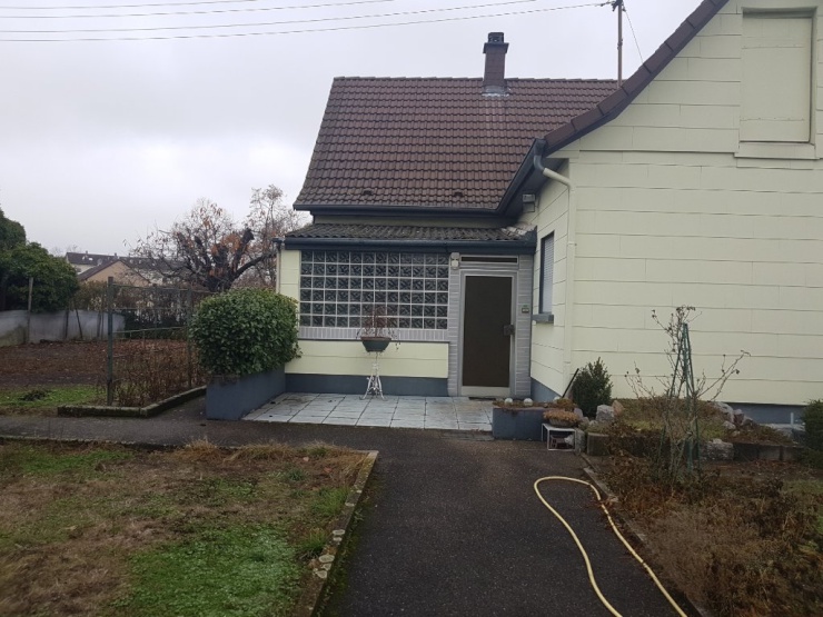 Befristetes WG-Zimmer in Haus mit Terasse - WGs in Karlsruhe-Grünwinkel