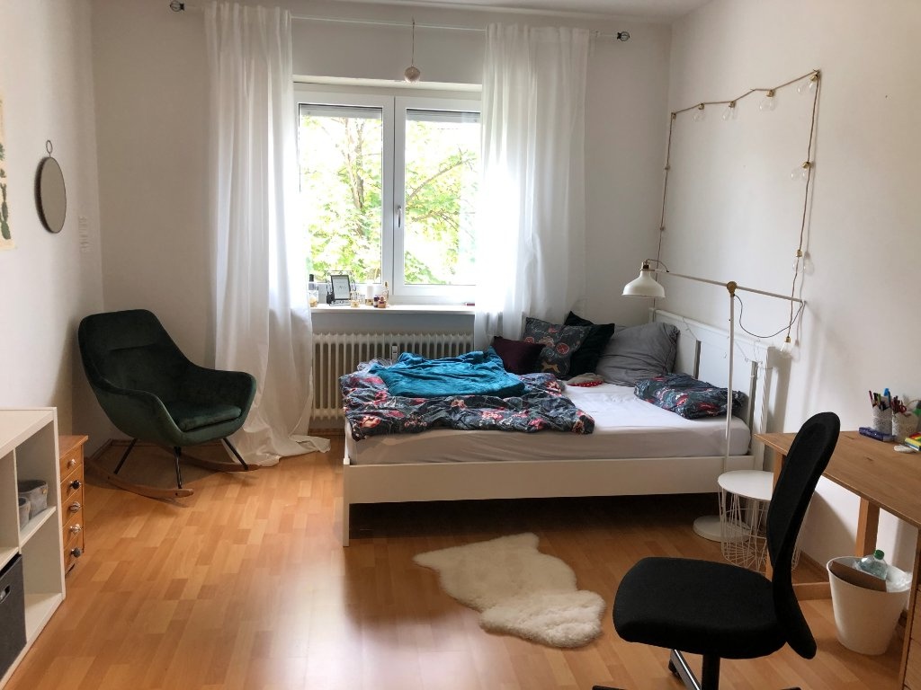 Sehr helle und geräumige 3- Zimmer Wohnung, WG geeignet, das Bad ist neu renoviert – 93053 Regensburg Kasernenviertel – Vorschaubild 5