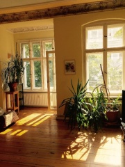 Helle Künstlerwohnung im Crelle-Kiez Schöneberg — photo 1
