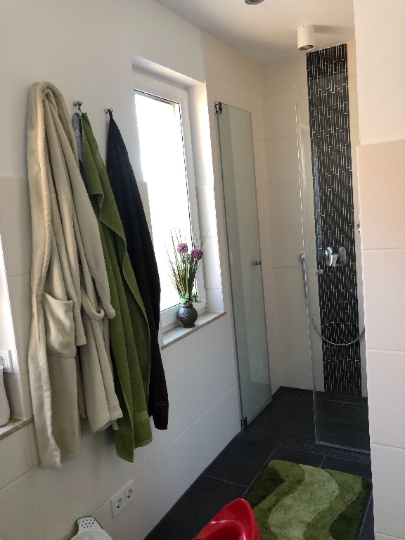 WG-Zimmer Biegen Siedlerweg - Bad alleinige Benutzung
