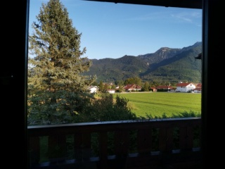 Imagen del anuncio: Möblierte 1-Raumwohnung mit Balkon und tollem Bergblick zur Untermiete ab sofort bis zum 15.12.2019