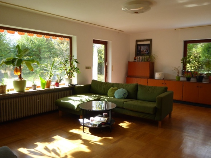 Gemütliches Zimmer für 400 € in geräumiger 5er HausWG mit Garten ab 1.