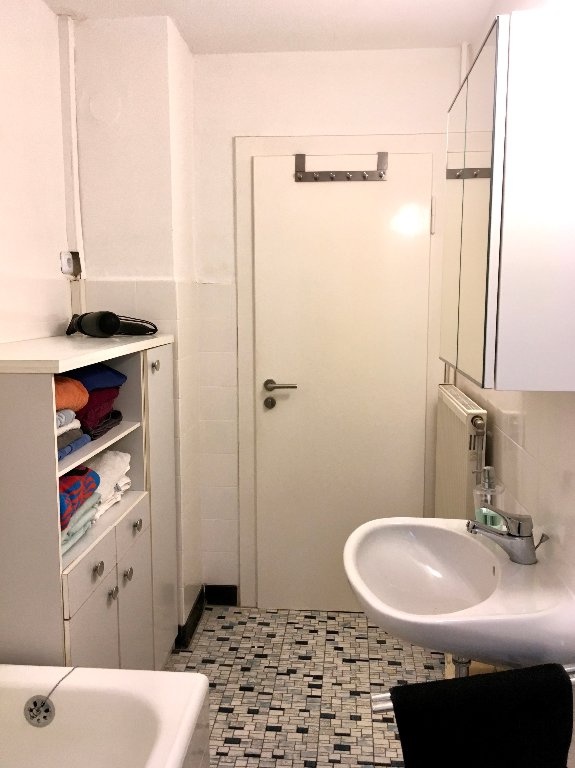 Zwischenmiete in unmöblierter 3-Zimmerwohnung (EG eines Einfamilienhauses) – 91052 Erlangen Erlangen-Ost – Vorschaubild 13