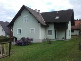 Anzeigenbild: Haus mit 5 WG.Zimmer zu vermieten! Ab sofort. Vergabe ab mindestens 3 Personen. 350€ pro Zimmer. Nichtraucher!