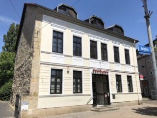 Anzeigenbild: Sehr schöne renovierte 3 Zimmer Wohnung mit neuer Küche