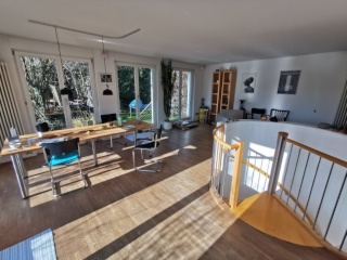 Anzeigenbild: 4er Wg Helle geräumige Wohnung mit Garten und Terrasse
