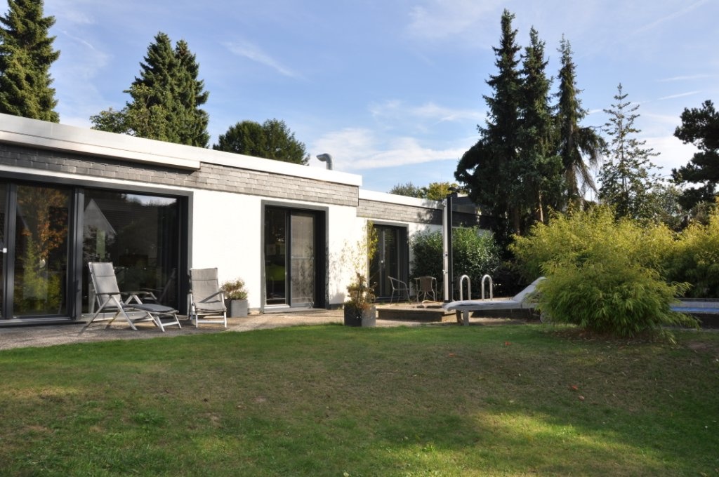 WG-Zimmer Schlebusch Tempelhofer Str. - Das ist der Garten...