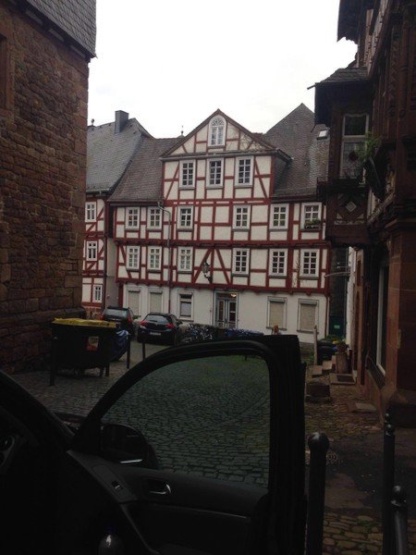 Schöne 1-Zimmer Wohnung im Zentrum Marburgs - 1-Zimmer ...