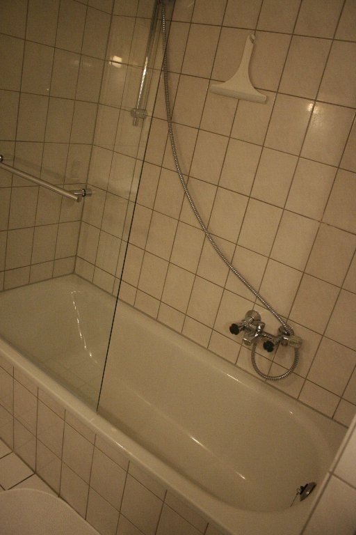 Stylishes 2-Zimmer Apartment mitten in der Düsseldorfer Altstadt – 40213 Düsseldorf Altstadt – Vorschaubild 6