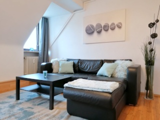 Anzeigenbild: Helle, möblierte  3-Zi.-Whng. direkt in der City-Nürnberg