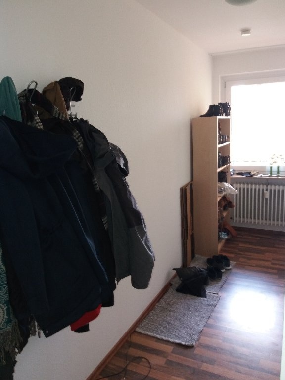Habitación en WG Alt-Erlangen Sankt Johann 8 - Garderobe