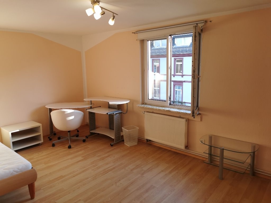 WG-Zimmer Gutleutviertel Esslinger Str. 11 - (Zimmer 4L1) nicht 4L3