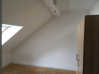 unmöbliertes Zimmer ca. 12-13qm